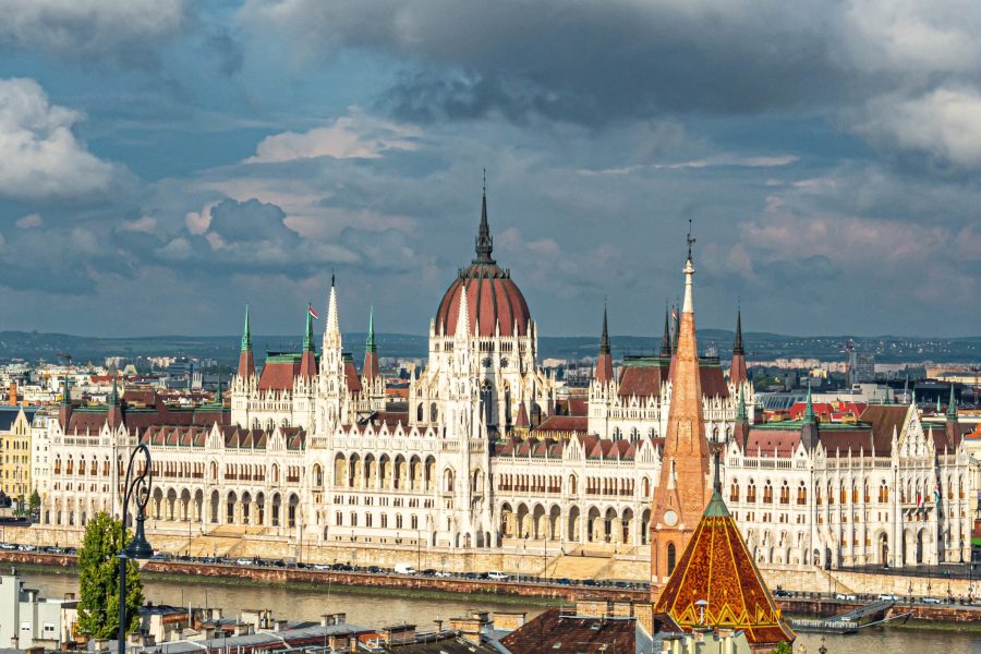 Mercadillos de Navidad en Budapest con la CAM 2025