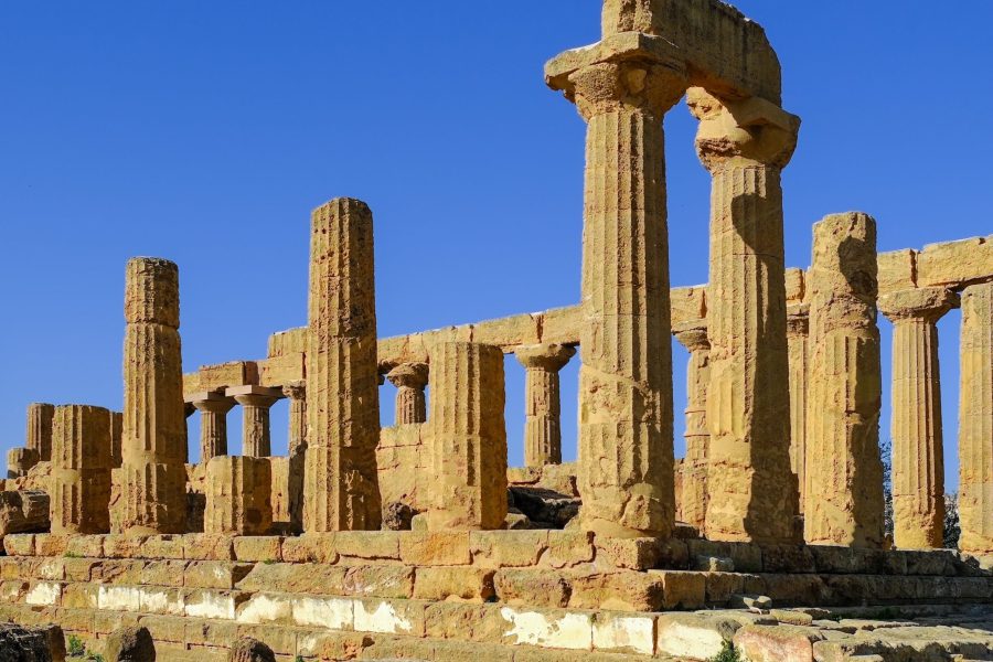SICILIA ESENCIAL 1.025 €