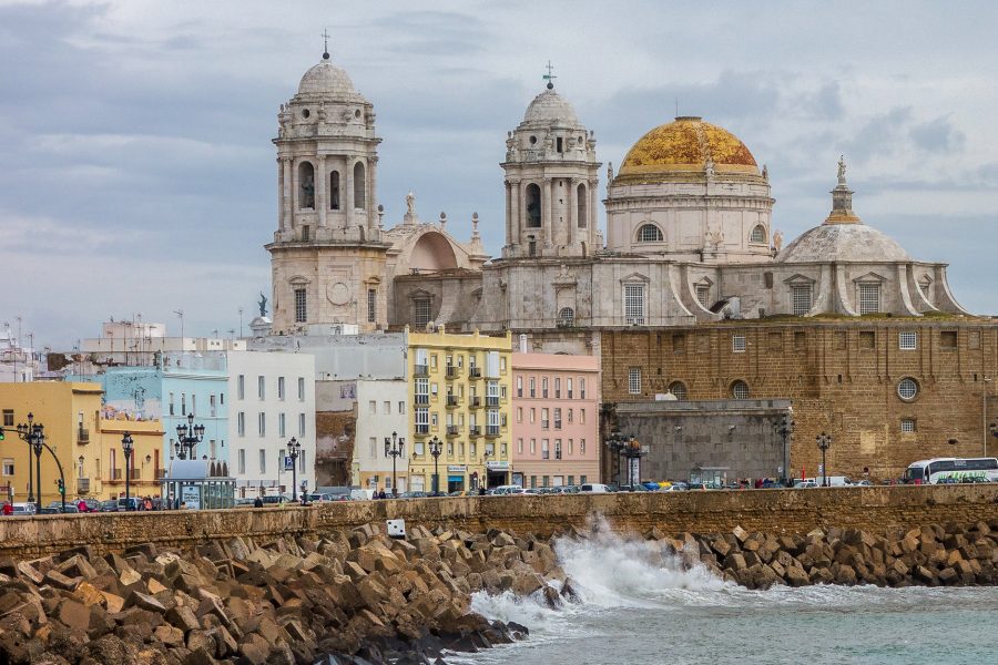 Cádiz y Pueblos Blancos con la CAM 2026